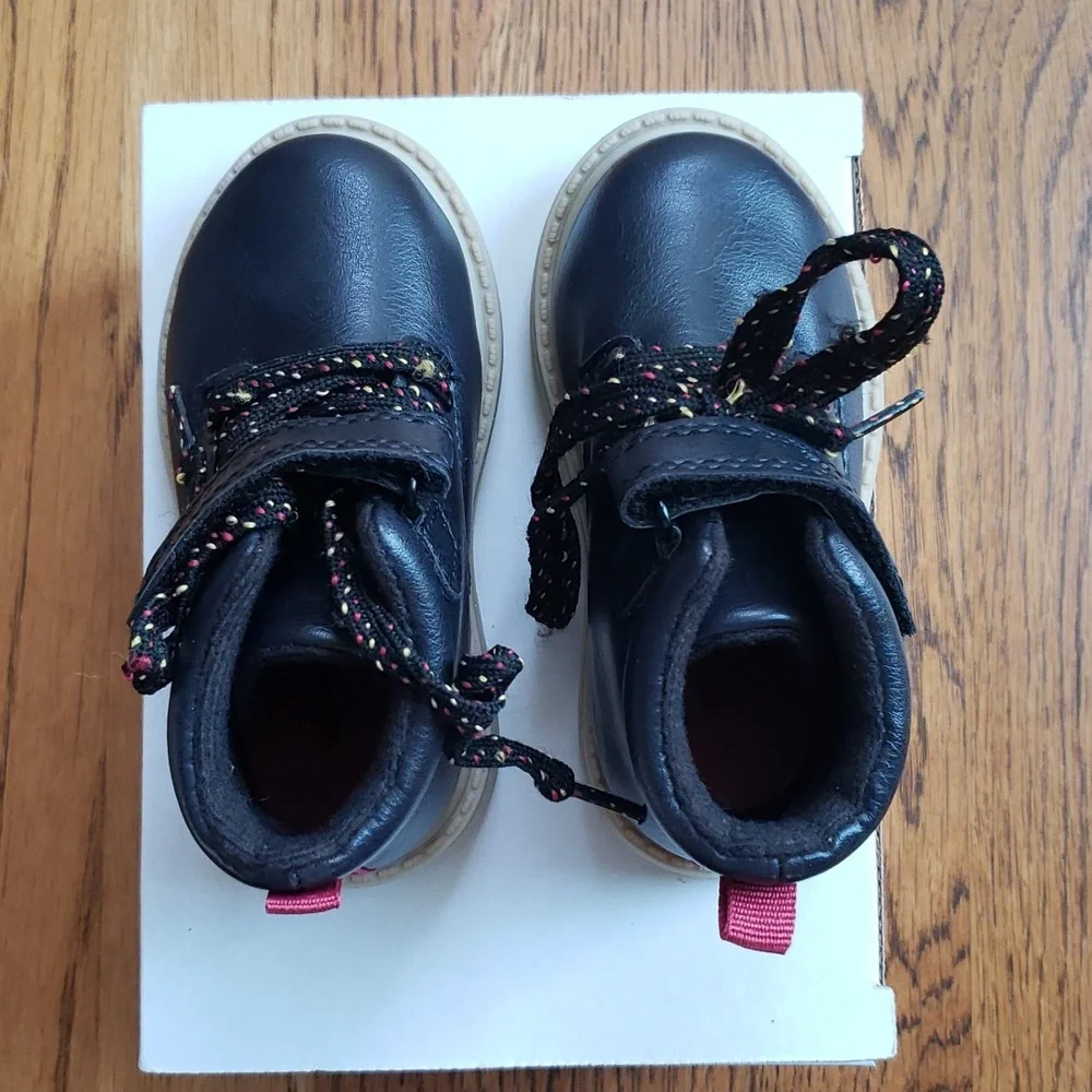 NIB Kids Toy Boot Black Carter's Size 5 Toddler